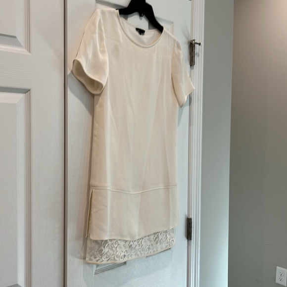 Theory Silk and Lace Sheath Cream Size 2 - Picture 5 of 8